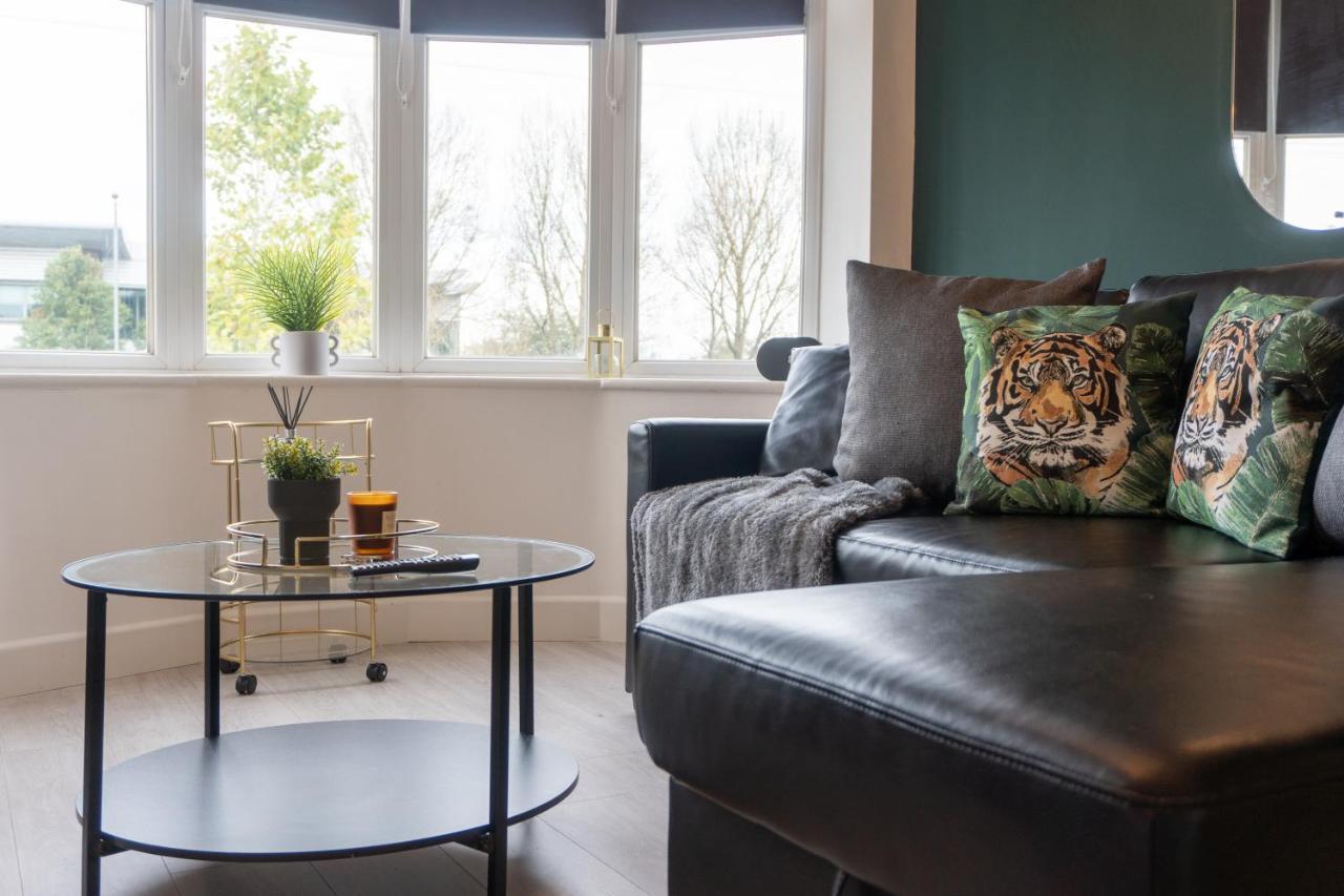 Sheldon House 3 Bed Cosy Home Nr Jlr & Nec Exteriér fotografie